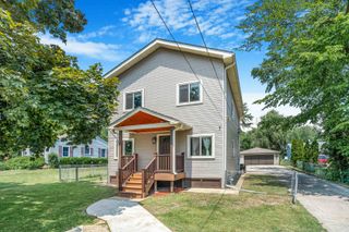 23W662 Irving Park Road, Roselle, IL 60172