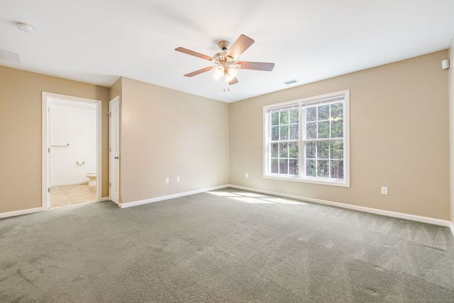 38 Brighton Park Way 38, Bloomfield, CT 06002