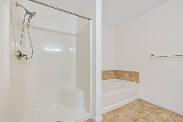 38 Brighton Park Way 38, Bloomfield, CT 06002