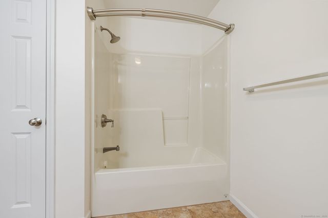 38 Brighton Park Way 38, Bloomfield, CT 06002