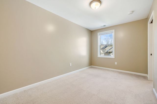 38 Brighton Park Way 38, Bloomfield, CT 06002