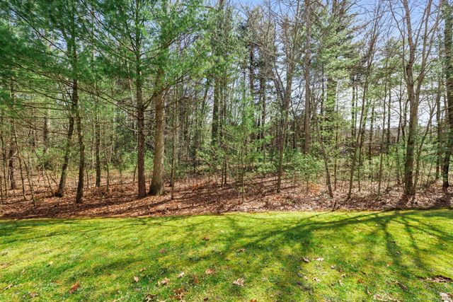 38 Brighton Park Way 38, Bloomfield, CT 06002