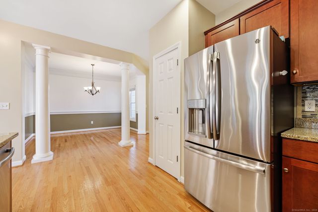 38 Brighton Park Way 38, Bloomfield, CT 06002