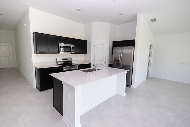 248 HAYLEY STREET, Winter Haven, FL 33884