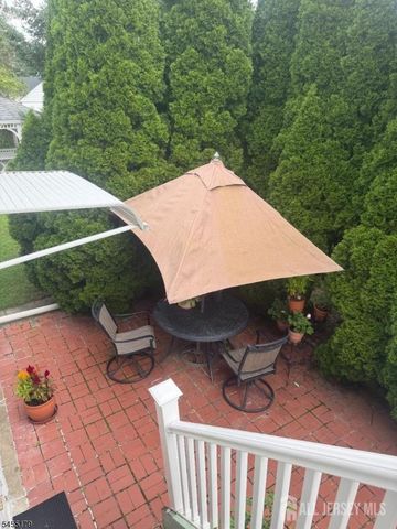 67 Oakland Avenue, Edison, NJ 08817