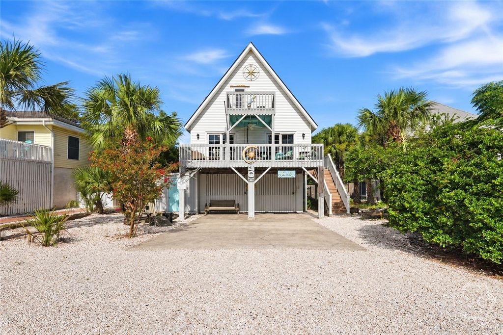 Image 1 of property listing at 3 Miller Avenue, Tybee Island, GA 31328
