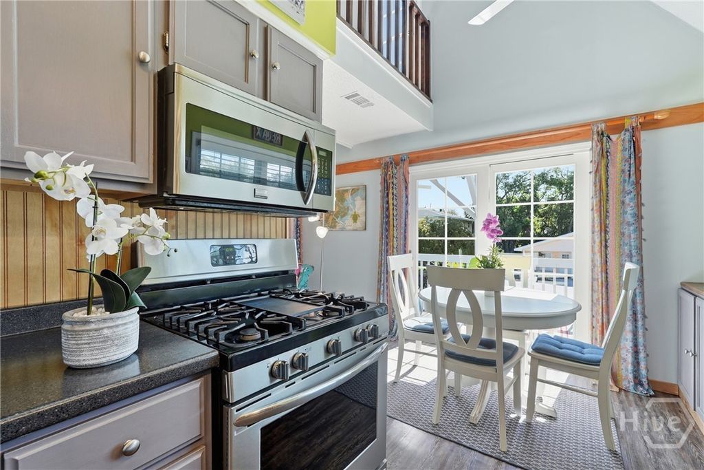 Image 17 of property listing at 3 Miller Avenue, Tybee Island, GA 31328