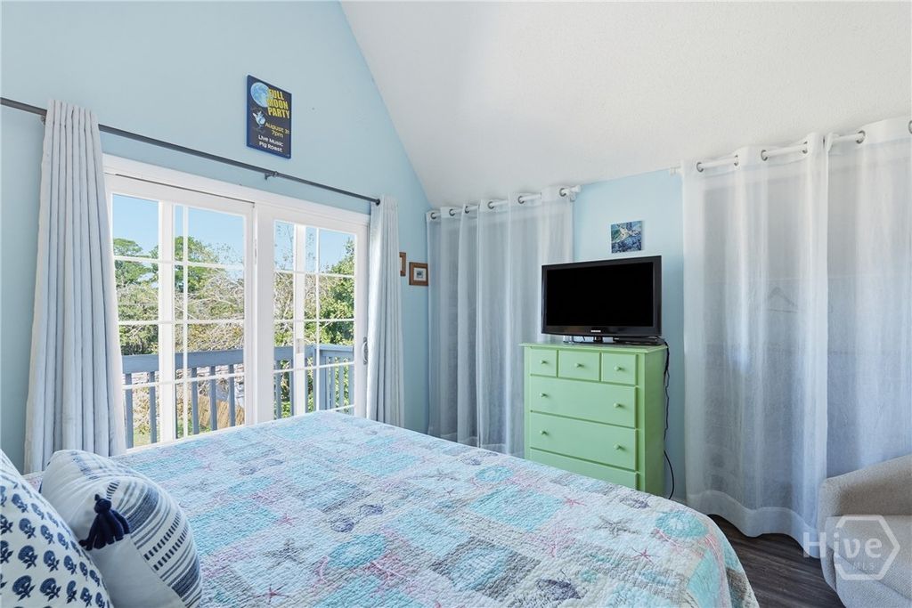 Image 36 of property listing at 3 Miller Avenue, Tybee Island, GA 31328