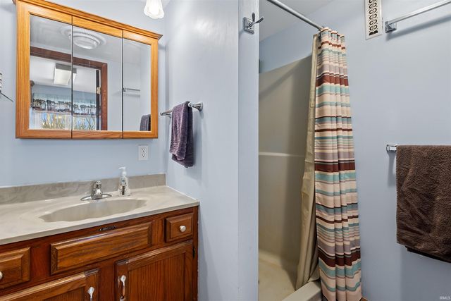 11846 W Lookout Drive, Monticello, IN 47960