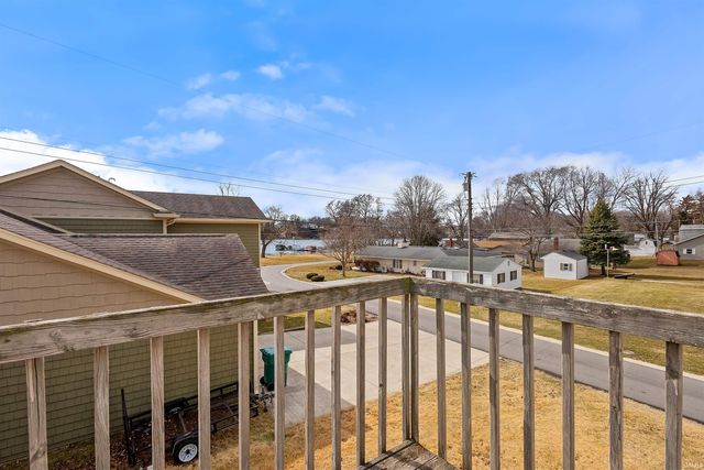 11846 W Lookout Drive, Monticello, IN 47960