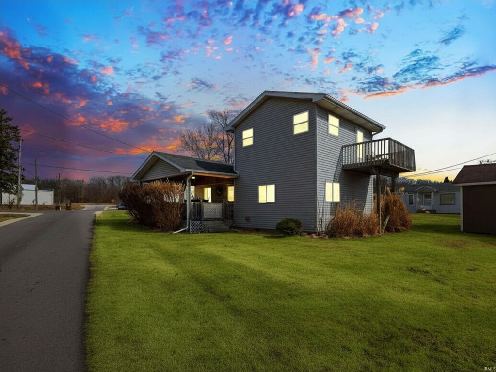 11846 W Lookout Drive, Monticello, IN 47960