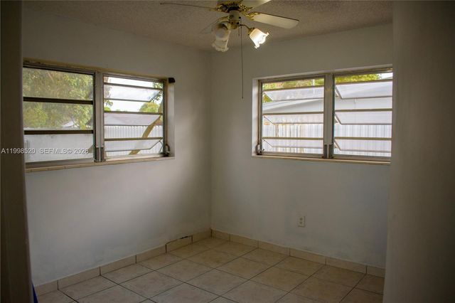 5349 W 14th Ln, Hialeah, FL 33012