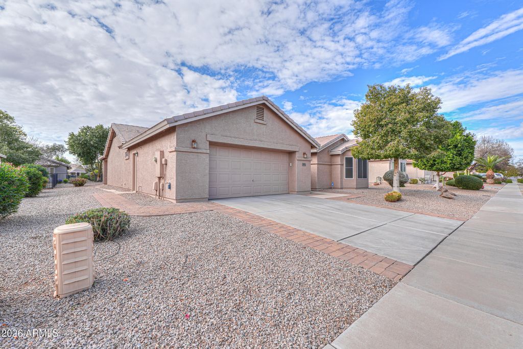 137 S LOS CIELOS Lane, Casa Grande, AZ 85194 — photo 3