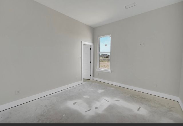 13715 E County Rd 113, Midland, TX 79706