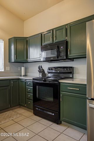 9419 N Warbler Place, Tucson, AZ 85742