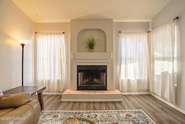 9419 N Warbler Place, Tucson, AZ 85742