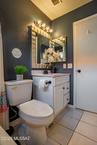 9419 N Warbler Place, Tucson, AZ 85742