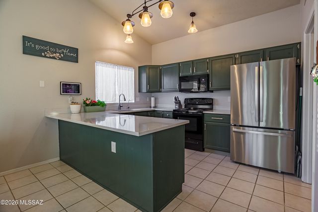 9419 N Warbler Place, Tucson, AZ 85742