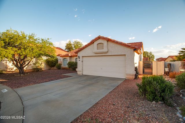 9419 N Warbler Place, Tucson, AZ 85742