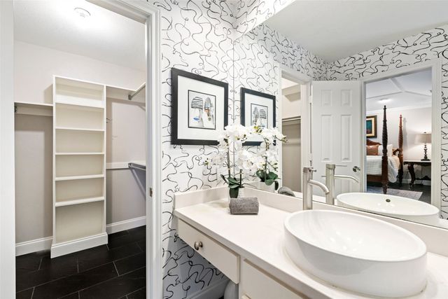 5209 Harbor Town Drive, Dallas, TX 75287