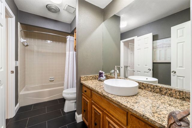 5209 Harbor Town Drive, Dallas, TX 75287