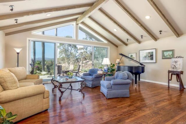 18081 Avenida Alondra, Rancho Santa Fe, CA 92067