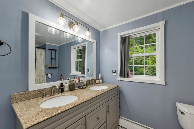19 Hillview Terrace, Farmington, NH 03835