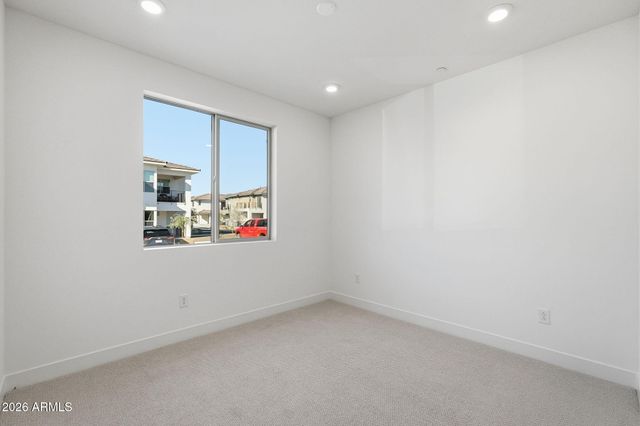 2121 W Sonoran Desert Drive 114, Phoenix, AZ 85085