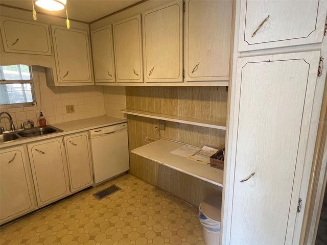 19 PINDO PALM STREET W, Largo, FL 33770