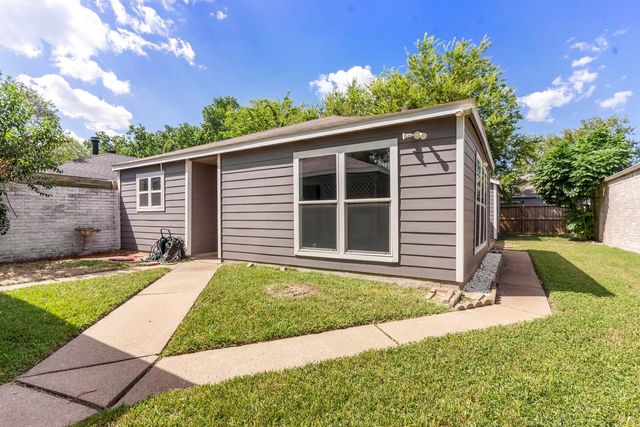 3514 Vineyard Drive, Houston, TX 77082