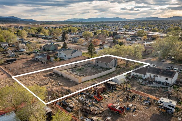 4766 N MULE TRAIN DR, Enoch, UT 84721