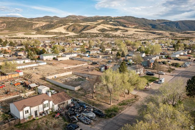 4766 N MULE TRAIN DR, Enoch, UT 84721