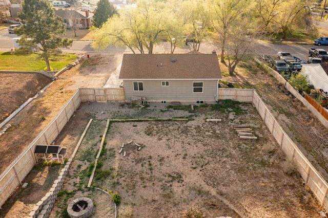 4766 N MULE TRAIN DR, Enoch, UT 84721