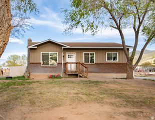 4766 N MULE TRAIN DR, Enoch, UT 84721
