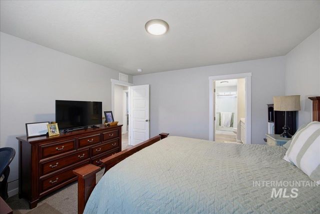 2765 E Jasmine St, Meridian, ID 83646