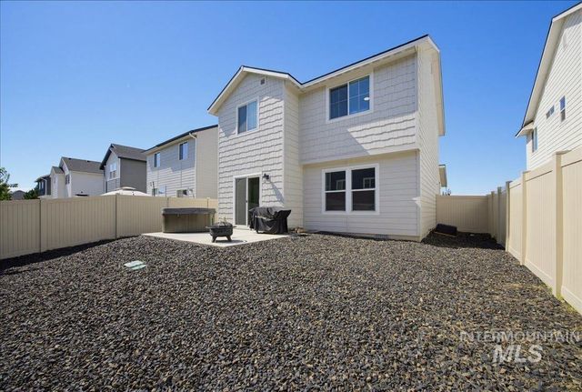 2765 E Jasmine St, Meridian, ID 83646