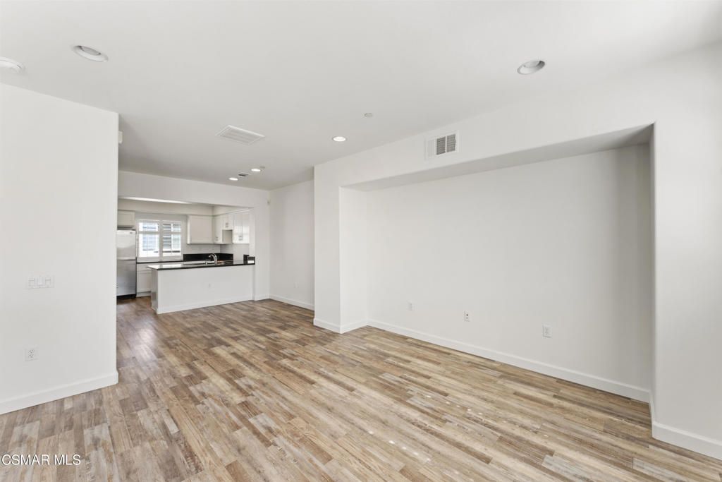 15633 Odyssey Drive 59, Granada Hills, CA 91344 — photo 3