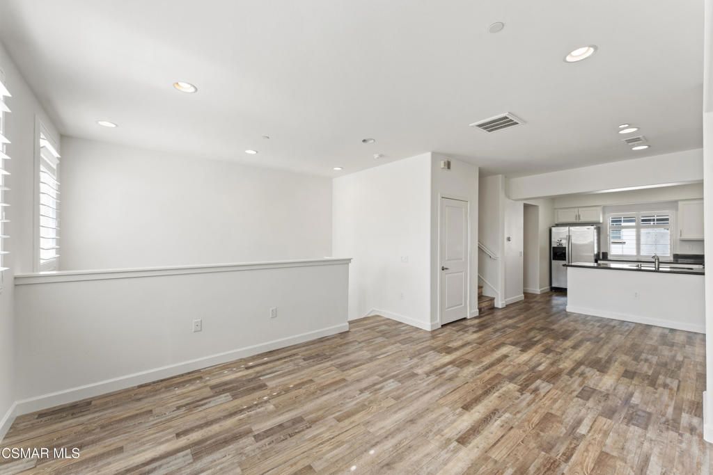 15633 Odyssey Drive 59, Granada Hills, CA 91344 — photo 5