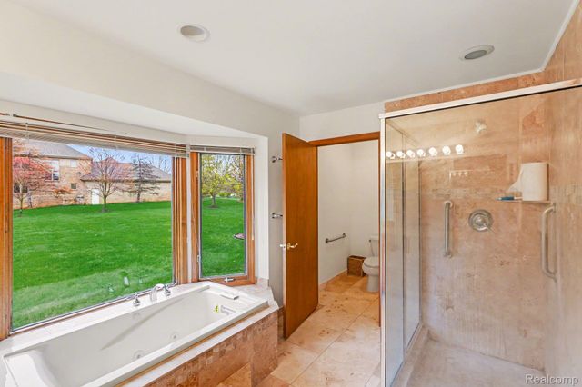 4091 Jacquelynn Court, Oakland Charter Township, MI 48306