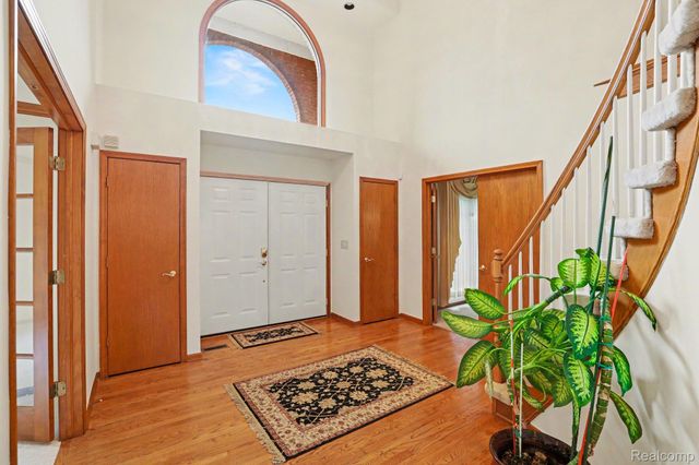 4091 Jacquelynn Court, Oakland Charter Township, MI 48306