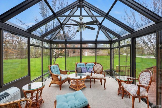 4091 Jacquelynn Court, Oakland Charter Township, MI 48306