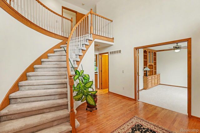 4091 Jacquelynn Court, Oakland Charter Township, MI 48306