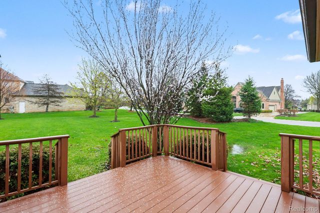 4091 Jacquelynn Court, Oakland Charter Township, MI 48306