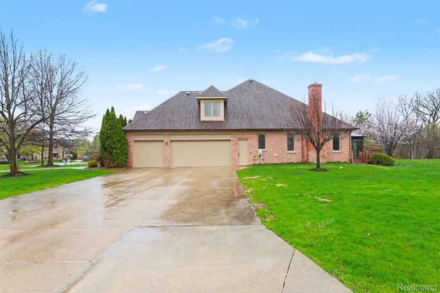 4091 Jacquelynn Court, Oakland Charter Township, MI 48306