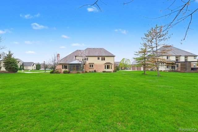 4091 Jacquelynn Court, Oakland Charter Township, MI 48306