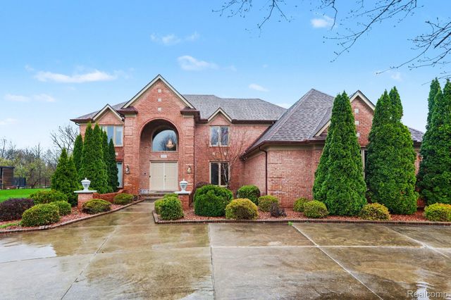 4091 Jacquelynn Court, Oakland Charter Township, MI 48306