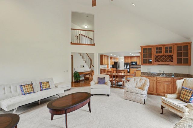 4091 Jacquelynn Court, Oakland Charter Township, MI 48306