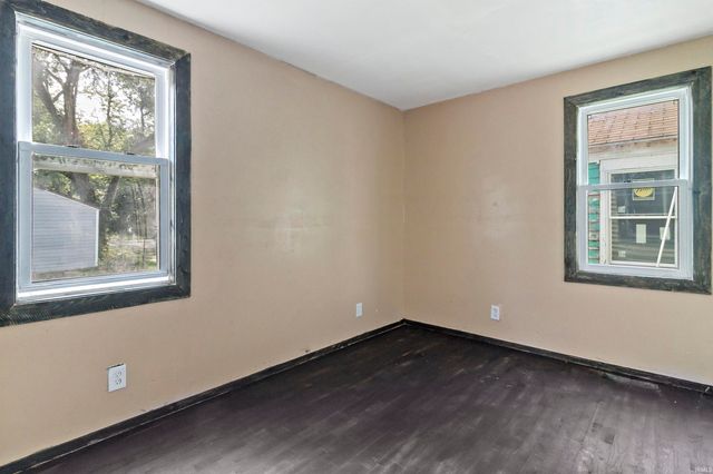 2807 S Nebraska Street, Marion, IN 46953