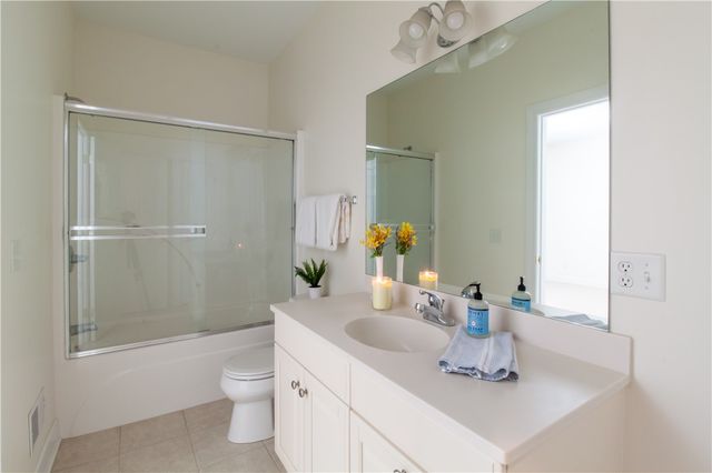 5563 Lakewood Trail, South Bristol, NY 14424