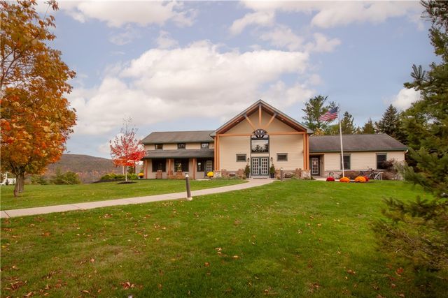 5563 Lakewood Trail, South Bristol, NY 14424